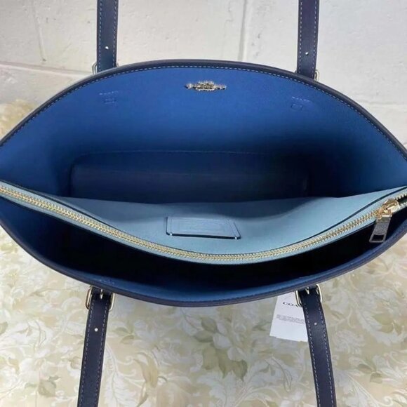 Coach Mollie Tote in signature jacquard with stripes C4088 Blue Yellow - Picture 4 of 6